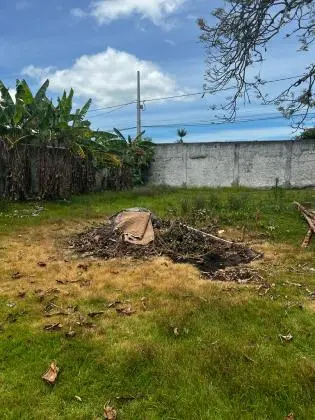 VENDO ÓTIMO TERRENO, EM ARARUAMA COM BOA LOCALIZAÇÃO .