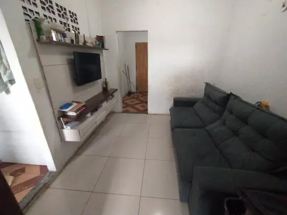 Vendo ou troco casa em BH