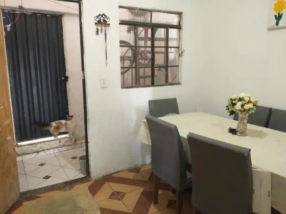 Vendo ou troco casa em BH