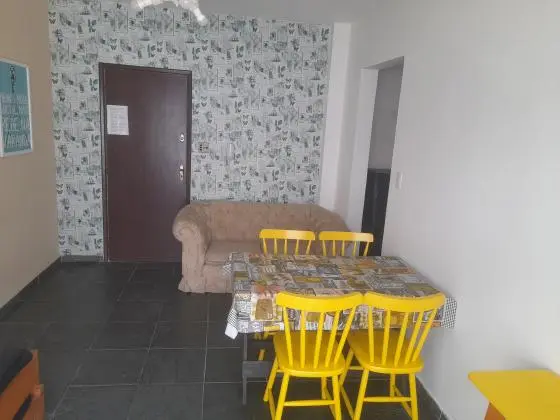 Apartamento na praia da enseada zap 13 988360808