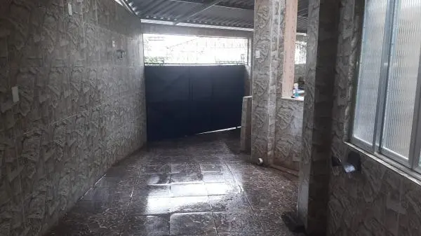 Excelente casa em condomínio residencial fechado, próximo a comércio em geral, escolas, hospital, shopping, metrô.