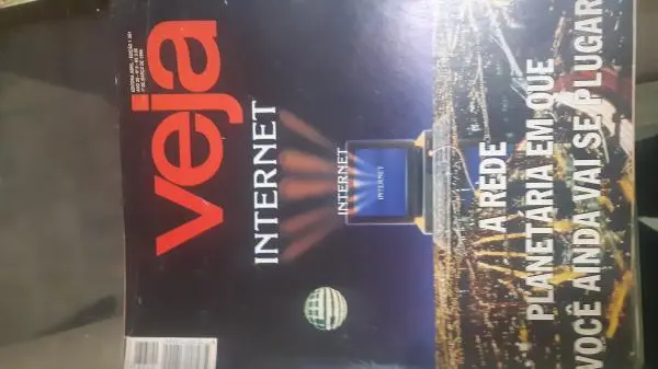 Gra de coleção de Revistas Veja e Isto é dos anos 90, super novas.