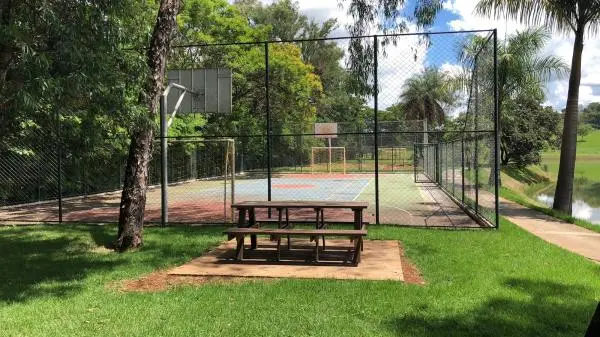 Lote em condomínio Fechado de Luxo