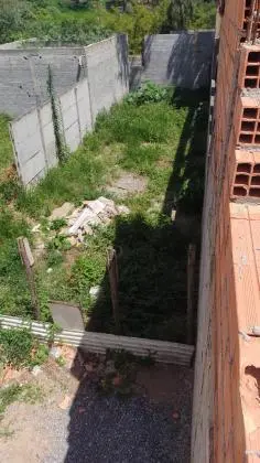 Vende-se terreno área 5X25 m2