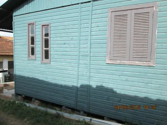 Alugo casa