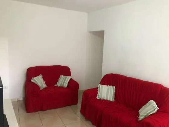 VENDE-SE ESSA LINDA CASA