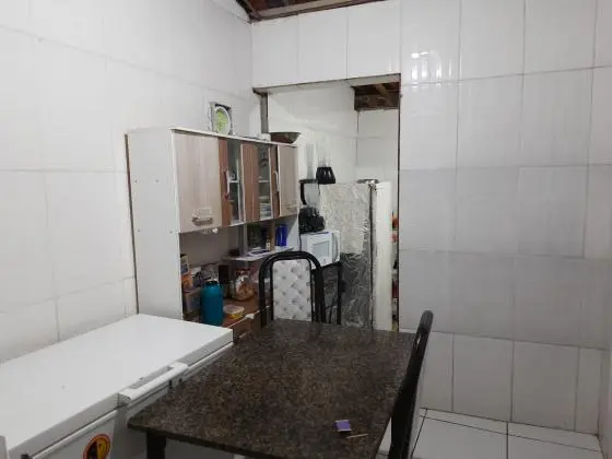 CASA NO CENTRO DE SANTO ANTÔNIO DE JESUS