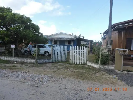 vende casa   3 quartos balneario arroio do silva sc