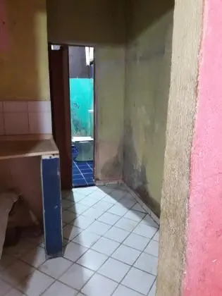 Vende se casa