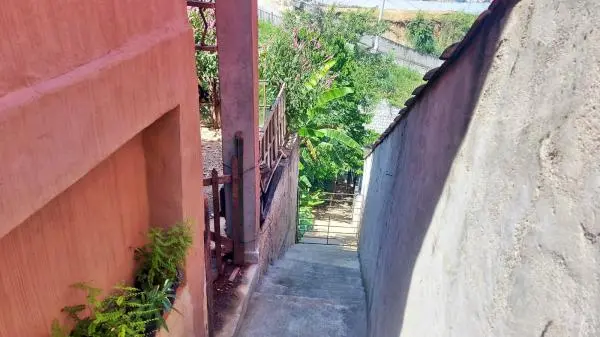 VENDO CASA EM ILHABELA COM VISTA PARA O MAR