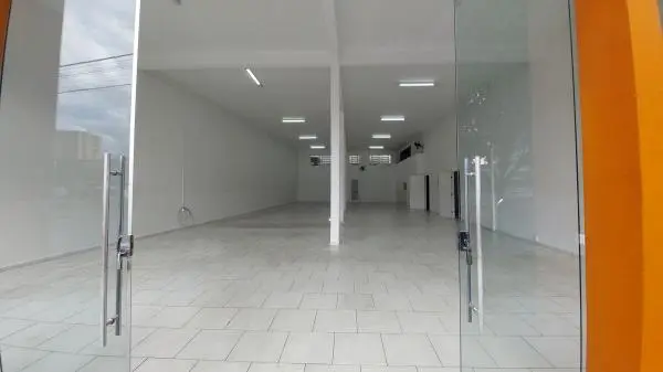 Aluga-se na melhor localização de Jacutinga-MG