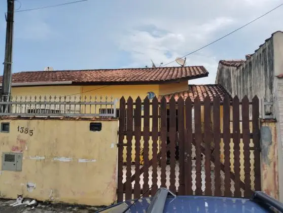 Aproveite a chance de ter sua própria casa! Venda de casa com ótima localização.