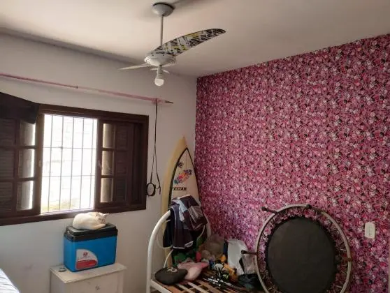 Aproveite a chance de ter sua própria casa! Venda de casa com ótima localização.
