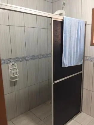 CASA NO CENTRO DA CIDADE DE ARARICÁ - RS