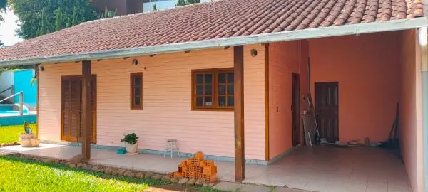 CASA NO CENTRO DE IGREJINHA - BOM PASTOR