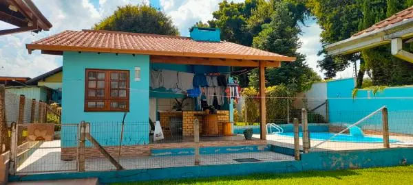 CASA NO CENTRO DE IGREJINHA - BOM PASTOR