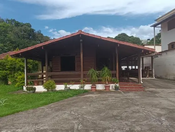 Casa para alugar/vender em Caeté