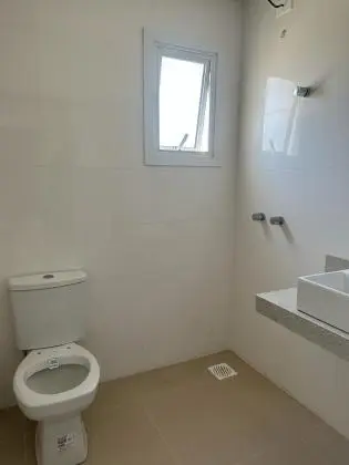 Excelente Apartamento Nunca Habitado à uma quadra do Mar