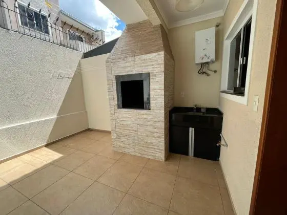 Excelente Sobrado com 3 Quartos e 1 Suíte Especial
