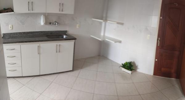 Lindo apartamento de 2 quartos na Freguesia