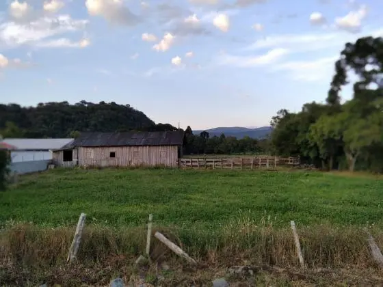 Terreno de alto padrão com 1, 6ha no centro de Urubici