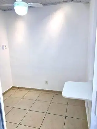 Vendo casa frente de rua em Anchieta