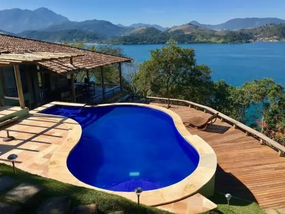 ALUGO CASA EM ANGRA DOS REIS