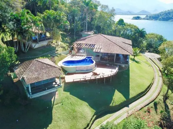 ALUGO CASA EM ANGRA DOS REIS