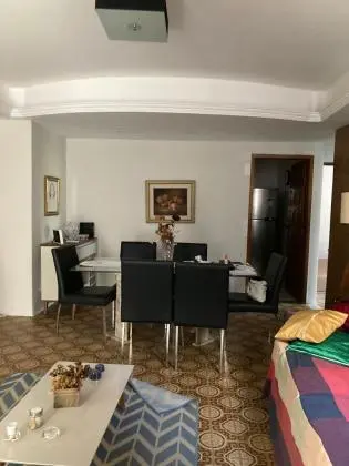 EXCELENTE APARTAMENTO COM PISCINA