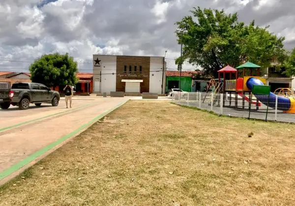 Excelente Imóvel para Banco, Clínica, Loja, Farmácia