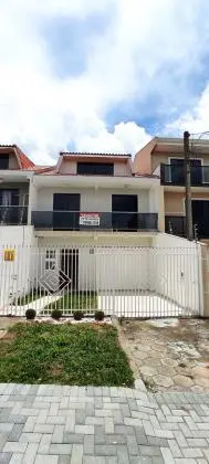 Excelente Triplex no Xaxim podendo ser comercial ou residencial