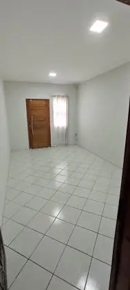 Excelente Triplex no Xaxim podendo ser comercial ou residencial