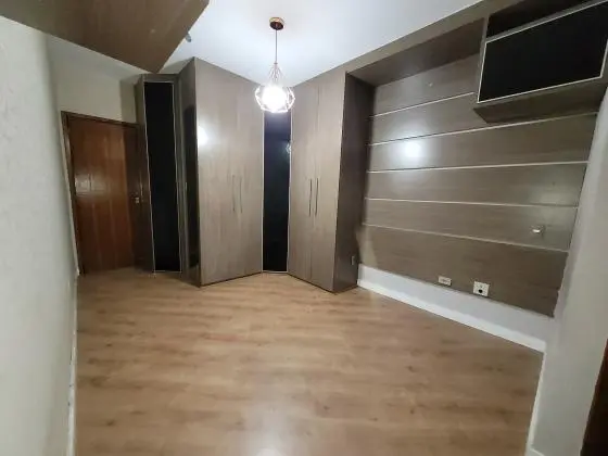 Sobrado, 2 suítes e 2 vagas - bairro Cidade Lider
