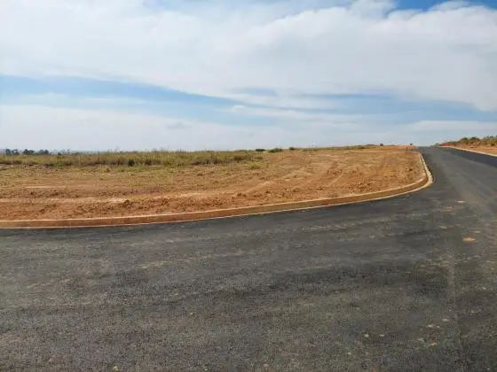 TERRENOS A VENDA EM SALTO NO LOTEAMENTO RESIDENCIAL BARNABE