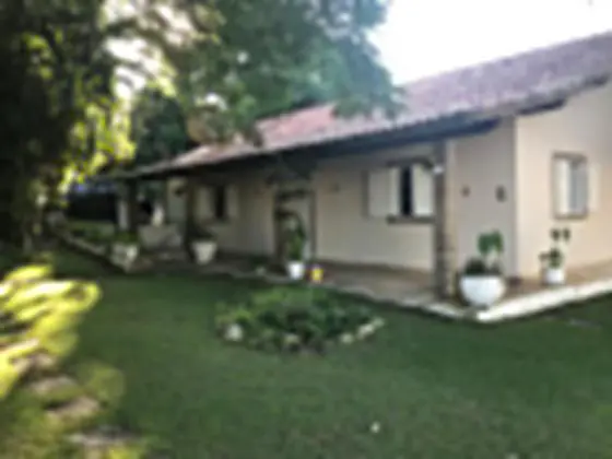 VENDO LINDA CASA