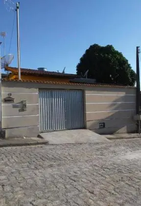 Vende-se uma casa em Coroa Vermelha (Santa Cruz Cabrália/BA)