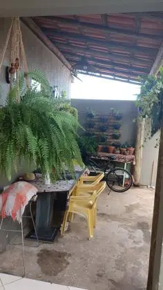 Vende-se uma casa em Coroa Vermelha (Santa Cruz Cabrália/BA)