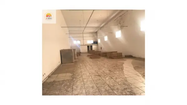 Aluga -se Salão Comercial de 350m2