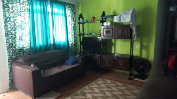 CASA À 1.200 METROS DO MAR - LUIZA MAR MIRIM - ITANHAÉM/SP.