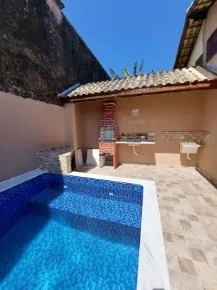 CASA À VENDA NA PRAIA