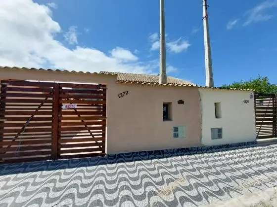 CASA À VENDA NA PRAIA
