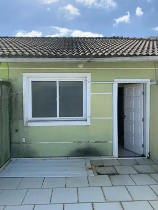Casa Triplex - Frente a Praia do Saco - 2 qts + 1 suite - R$ 450 mil