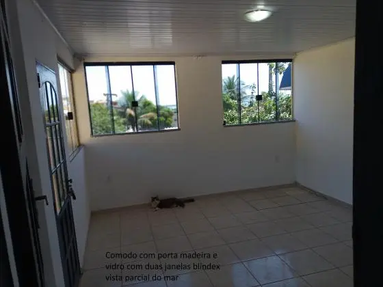 Vende-se excelente casa divisa C.Frio X S.Pedro com vista parcial do mar