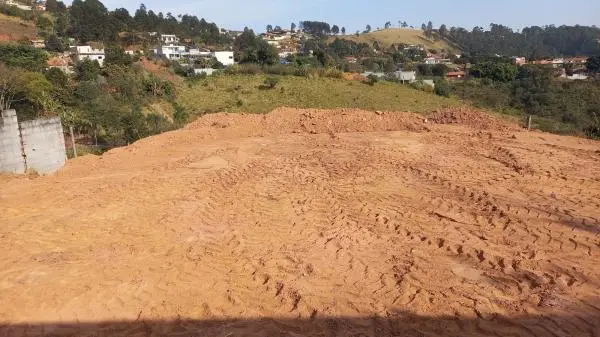 Terreno de 750m2 á Venda