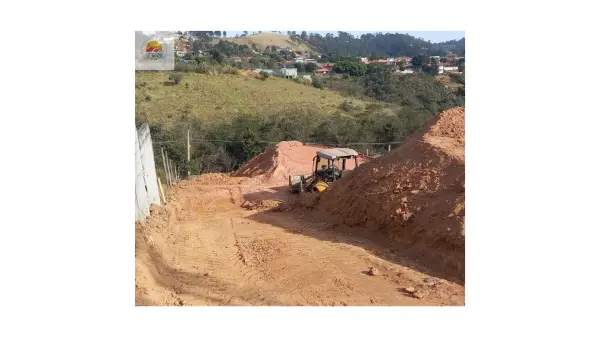 Terreno de 750m2 á Venda