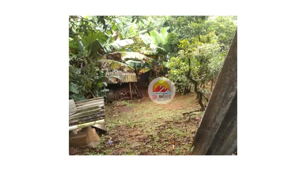 Vende - se Chácara de 860m2