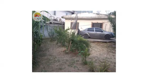 Vende - se Casa de 257, 62m2