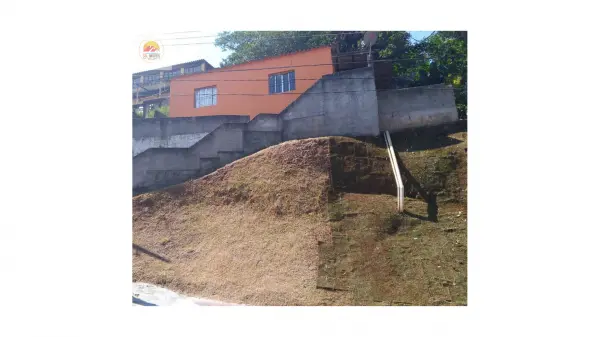 Vende - se Casa de 312m2