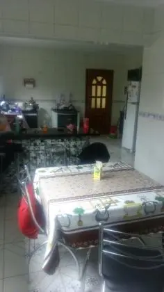 Vende - se Casa de 380m2