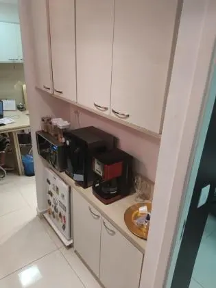 ALUGA-SE SALA COMERCIAL CEO BARRA DA TIJUCA. 32M2. PRONTA PARA TRABALHAR!